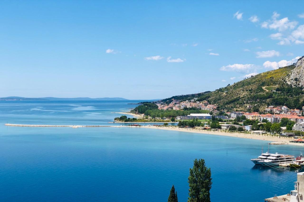 Holiday House Almissa Omis Exterior photo