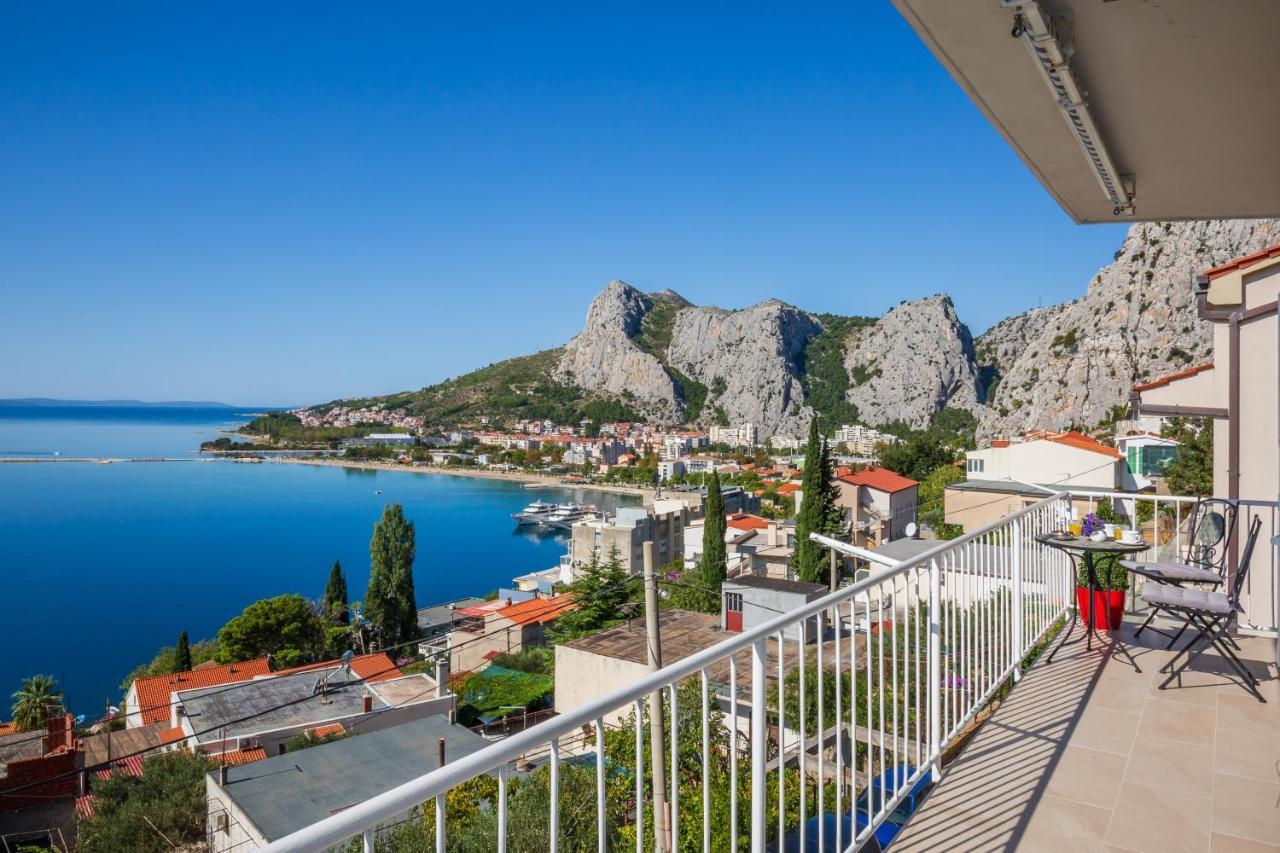 Holiday House Almissa Omis Exterior photo